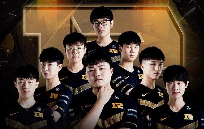 场上表现出 场上表现出